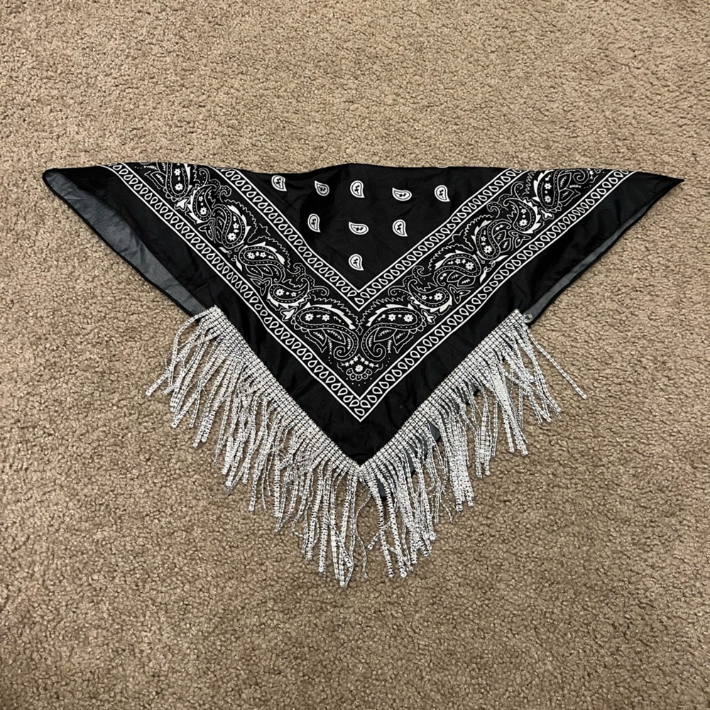 Fringe hankercheif